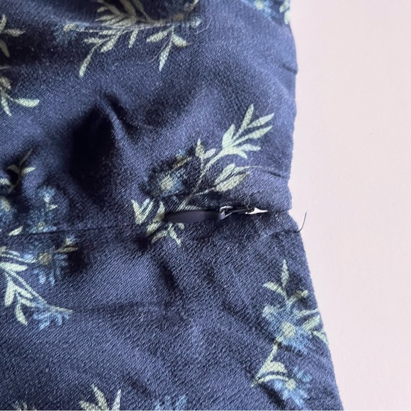 American Eagle Skirt - Picture 3 of 9